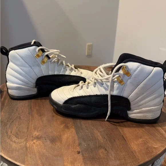 Air Jordan 12 OG 'Taxi' 1996 Size 4.5 Youth